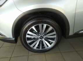 Mitsubishi Outlander 2.4 Instyle