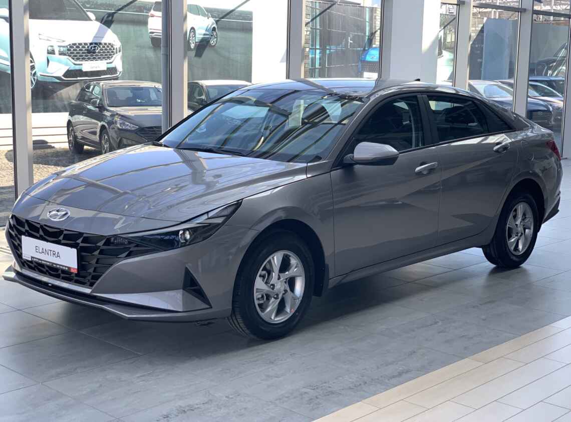 Купить Hyundai Elantra CN7 1.6 Comfort AT 2023 1.6 / 127.5л.с. / Бензин  новый в Днепре