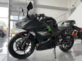 KAWASAKI Ninja 400