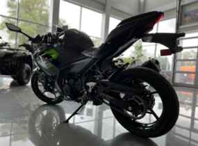 KAWASAKI Ninja 400