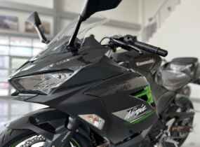 KAWASAKI Ninja 400