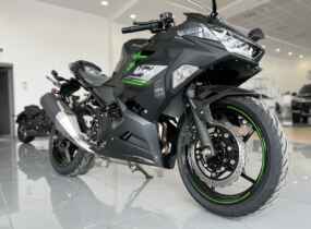 KAWASAKI Ninja 400