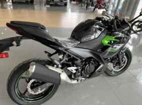 KAWASAKI Ninja 400