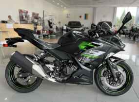 KAWASAKI Ninja 400