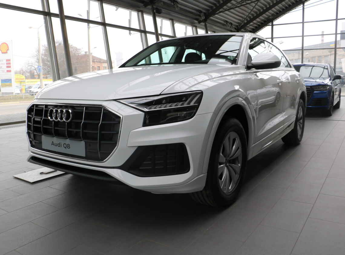 Купить Audi Q8 50 TDI 2023 3.0 / 286л.с. / Турбодизель новый в Днепре