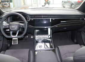 Audi Q8 2023