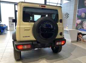 Suzuki Jimny 1.5 GLX A/T