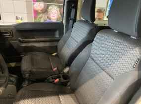 Suzuki Jimny 1.5 GLX A/T