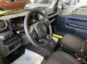 Suzuki Jimny 1.5 GLX A/T