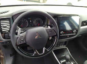 Mitsubishi Outlander 2.4 Instyle