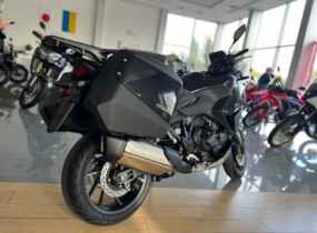 Honda NT1100 в комплектации 2 боковые кофры