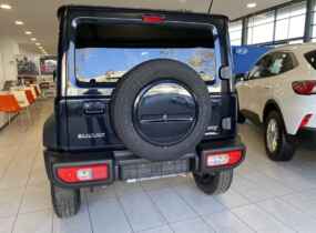 Suzuki Jimny 1.5 GLX A/T