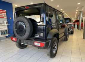 Suzuki Jimny 1.5 GLX A/T