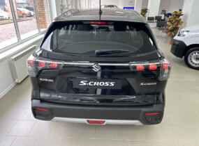 Suzuki New S-Cross 1.4L 2WD GL MT