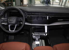 Audi Q8 50 TDI NEW