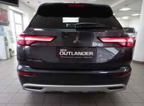 MITSUBISHI Outlander 2.5 CVT Ultimate