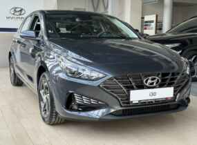 HYUNDAI i30 1.5 Style AT