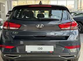 HYUNDAI i30 1.5 Style AT