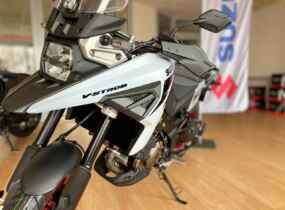 SUZUKI V-STROM 1050