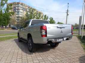 MITSUBISHI L200 2.4 TD MT Intense