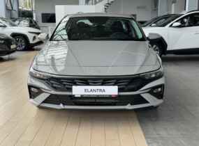 Hyundai Elantra 1.6 Comfort 6AT