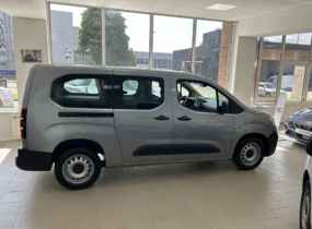 Doblo K9 Crew Cab Base 1.6 L