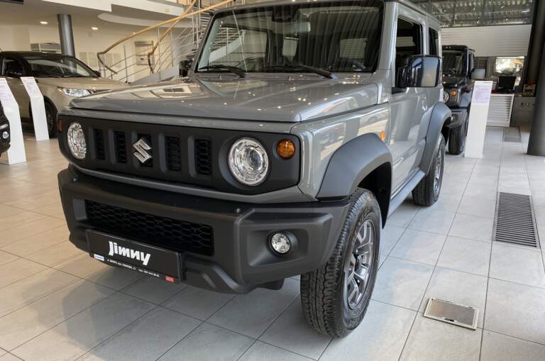 Suzuki Jimny 1.5 GLX A/T