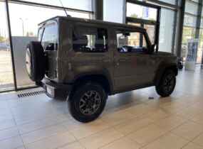 Suzuki Jimny 1.5 GLX A/T