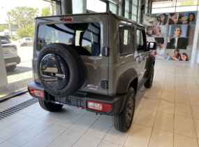 Suzuki Jimny 1.5 GLX A/T