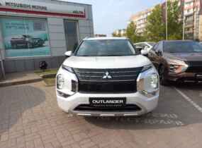 MITSUBISHI Outlander 2.5 CVT Intense