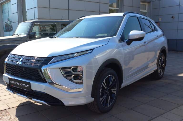 MITSUBISHI Eclipse Cross 2.0 CVT Intense