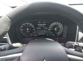 MITSUBISHI Outlander 2.5 CVT Intense