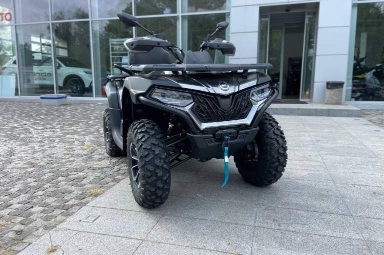 Новий квадроцикл CFMOTO CFORCE 625 Touring