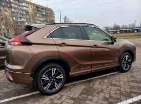 MITSUBISHI Eclipse Cross 2.0 CVT Intense