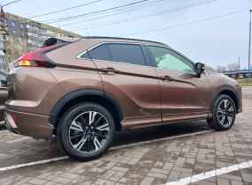 MITSUBISHI Eclipse Cross 2.0 CVT Intense