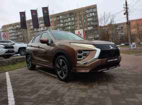 MITSUBISHI Eclipse Cross 2.0 CVT Intense