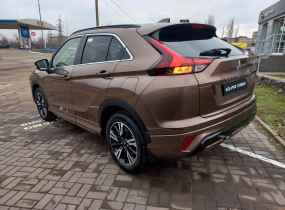 MITSUBISHI Eclipse Cross 2.0 CVT Intense