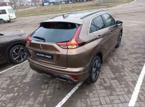 MITSUBISHI Eclipse Cross 2.0 CVT Intense