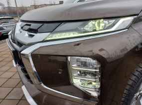 MITSUBISHI Pajero Sport 2.4 TD AT Instyle