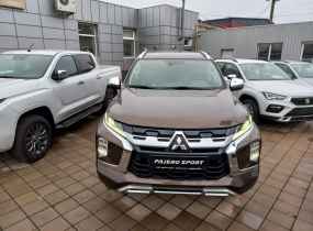 MITSUBISHI Pajero Sport 2.4 TD AT Instyle