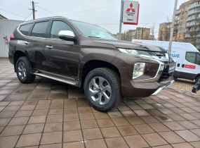 MITSUBISHI Pajero Sport 2.4 TD AT Instyle