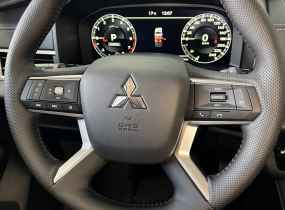 MITSUBISHI Outlander 2.5 CVT Intense