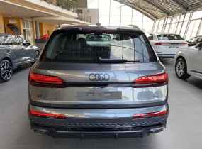 Audi Q7 2025