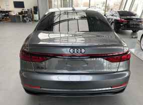 Audi A8 2025