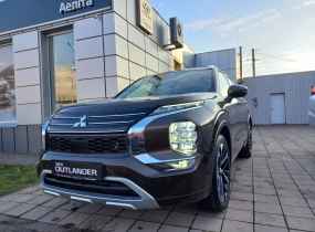 MITSUBISHI Outlander 2.5 CVT Ultimate