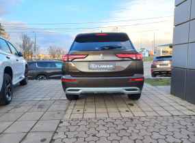 MITSUBISHI Outlander 2.5 CVT Ultimate