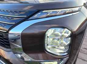 MITSUBISHI Outlander 2.5 CVT Ultimate