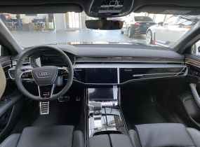 Audi S8 4.0 TFSI