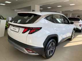 HYUNDAI Tucson NX4 PE 2.0 2WD 6AT